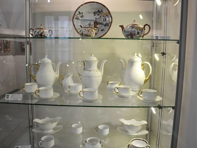 kolekcja-porcelany-strzegomskiej-ze-stanowic