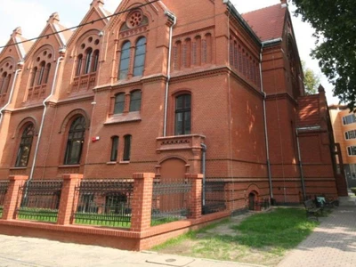 czytelnia-naukowa---legnicka-biblioteka-publiczna-im--tadeusza-guminskiego